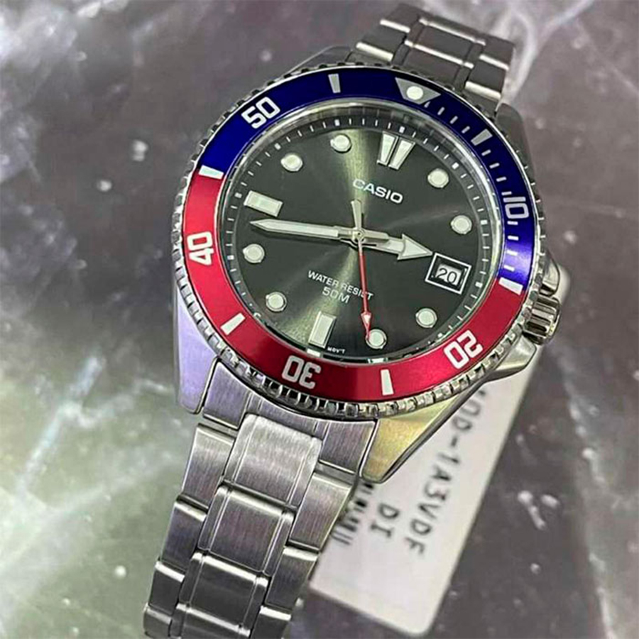 Наручные часы Casio MDV-10D-1A3. Фото 1.