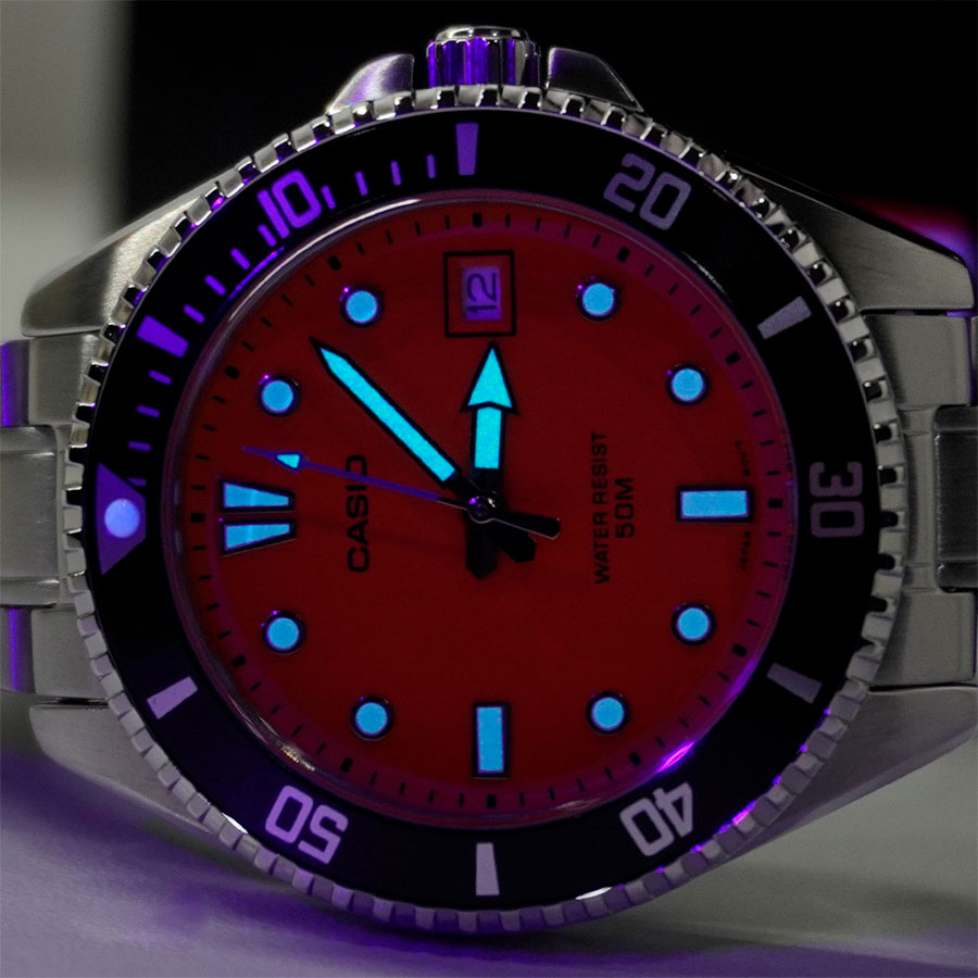 Наручные часы Casio MDV-10D-4A1. Фото 1.