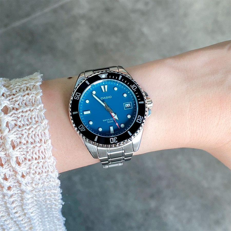 Наручные часы Casio MDV-10D-2A1. Фото 3.
