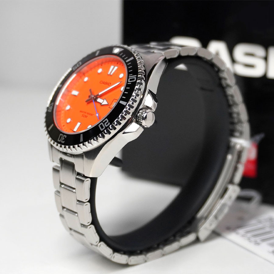Наручные часы Casio MDV-10D-4A1. Фото 2.