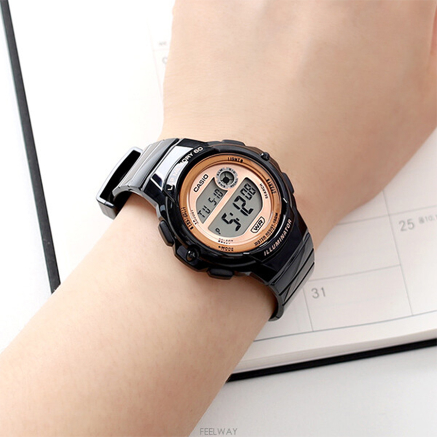 Наручные часы Casio LWS-1200H-1A. Фото 4.