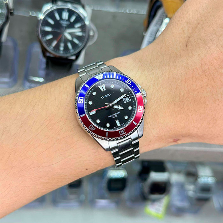 Наручные часы Casio MDV-10D-1A3. Фото 4.