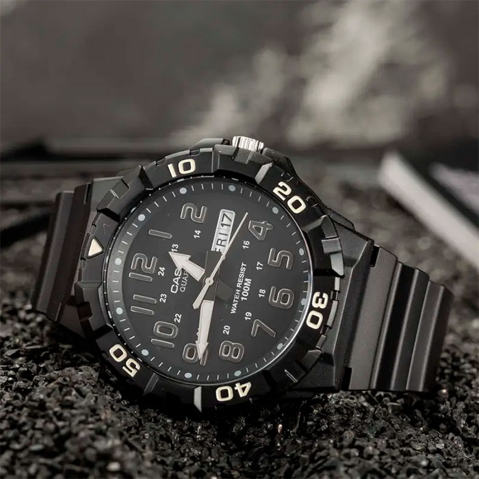 Наручные часы Casio MRW-210H-1A. Фото 1.