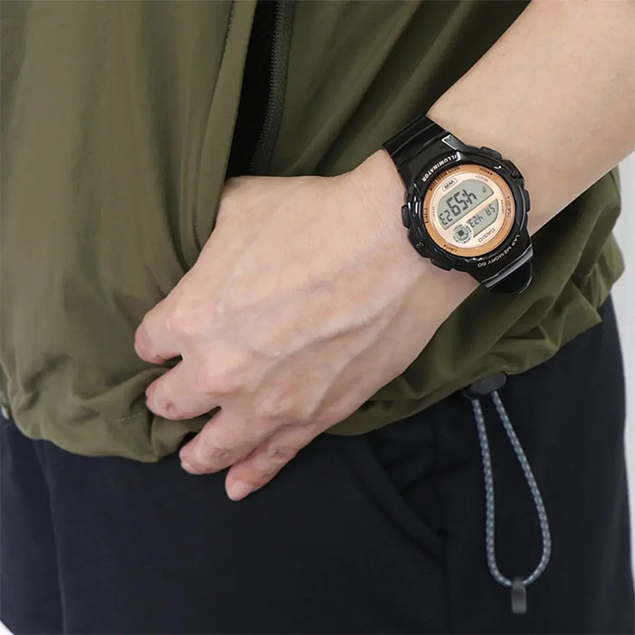 Наручные часы Casio LWS-1200H-1A. Фото 2.