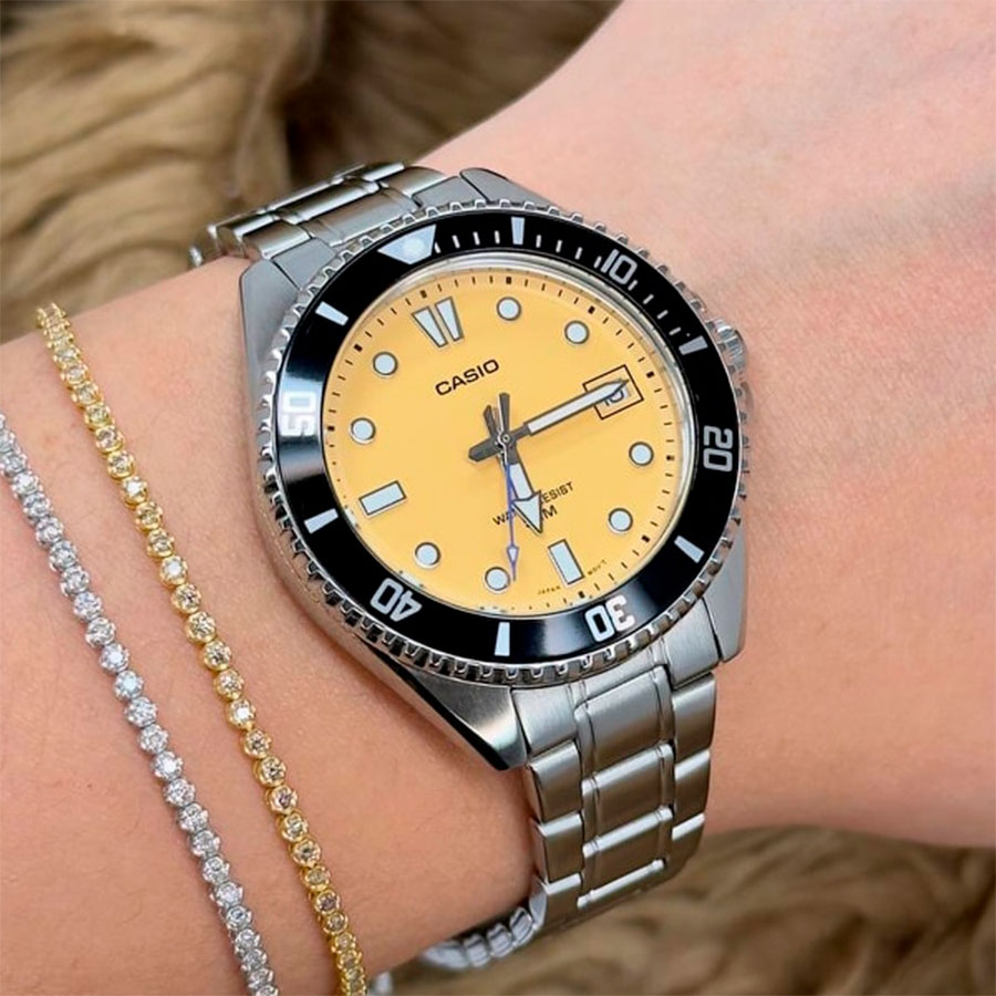 Наручные часы Casio MDV-10D-4A2. Фото 2.
